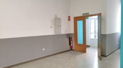 Botiga / Local comercial de 254 m² a León (24007)