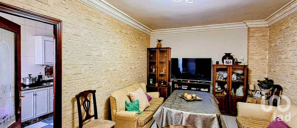 House 4 bedrooms of 118 m² in Alcalá del Río (41200)