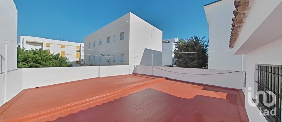 Casa 3 habitaciones de 110 m² en Chiclana de la Frontera (11130)