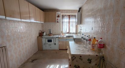 Village house 5 bedrooms of 692 m² in San Martin del Camino (24393)