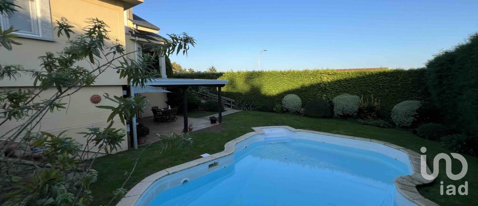 House 4 bedrooms of 437 m² in Bergondo (15165)