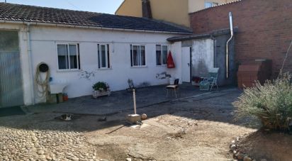 House 4 bedrooms of 127 m² in Valdesandinas (24763)