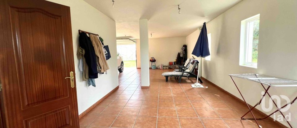 House 2 bedrooms of 226 m² in Valdoviño (15552)