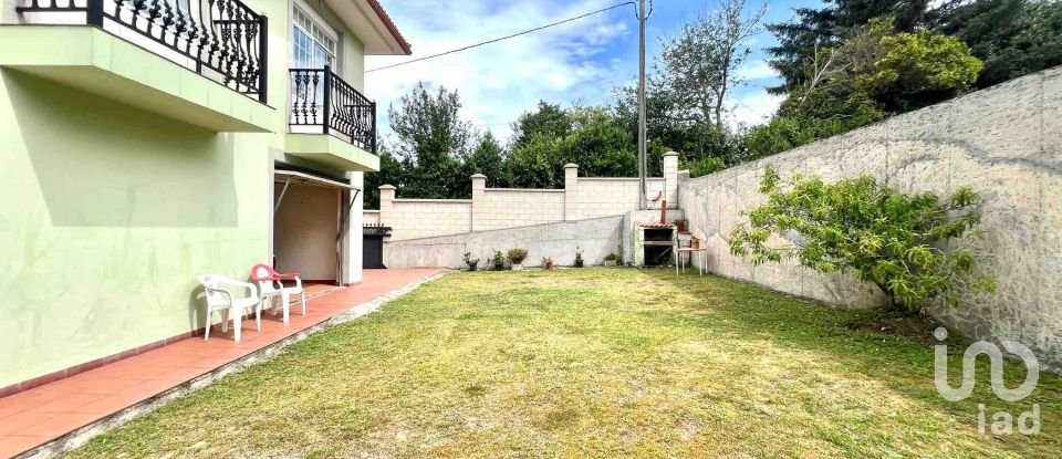 House 2 bedrooms of 226 m² in Valdoviño (15552)