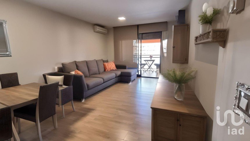 Pis 3 habitacions de 135 m² a Urbanitzacio Cunit-Diagonal (43881)