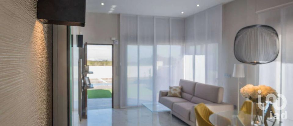 Châlet 3 chambres de 83 m² à Nucleo Orihuela-Costa (03189)