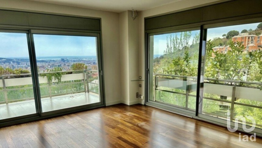 Pis 3 habitacions de 123 m² a Barcelona (08035)