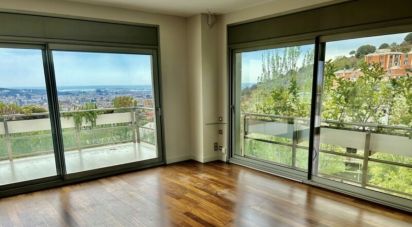 Pis 3 habitacions de 123 m² a Barcelona (08035)