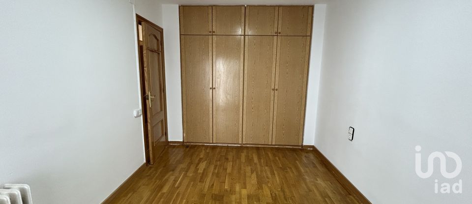 Appartement 4 chambres de 114 m² à Terrassa (08224)