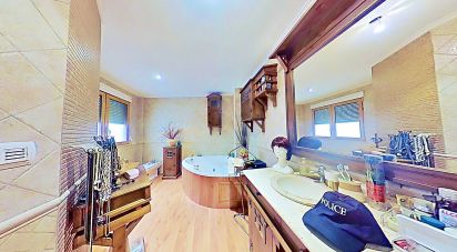 Casa 3 habitaciones de 301 m² en Onil (03430)