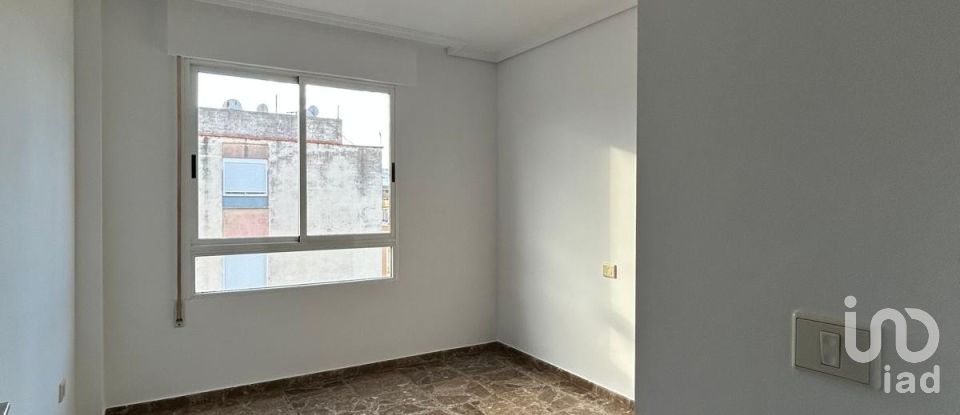 Pis 4 habitacions de 129 m² a Burriana (12530)