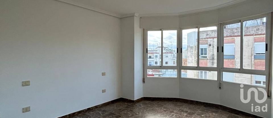 Pis 4 habitacions de 129 m² a Burriana (12530)