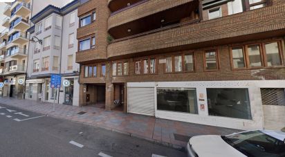 Botiga / Local comercial de 450 m² a León (24004)