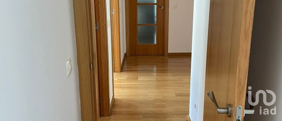 Pis 2 habitacions de 75 m² a Gijón (33209)