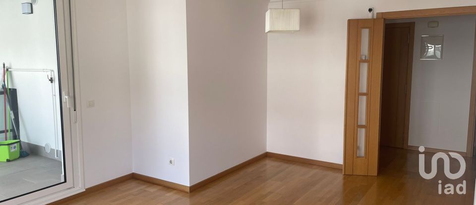 Pis 2 habitacions de 75 m² a Gijón (33209)