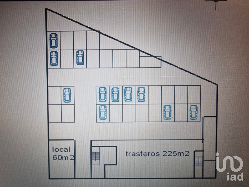 Shop / premises commercial of 1,100 m² in León (24008)