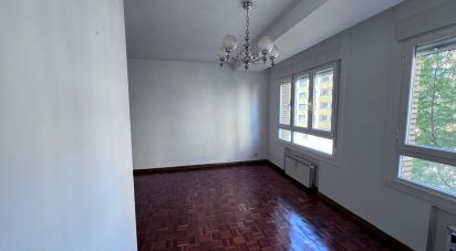 Pis 3 habitacions de 106 m² a León (24008)