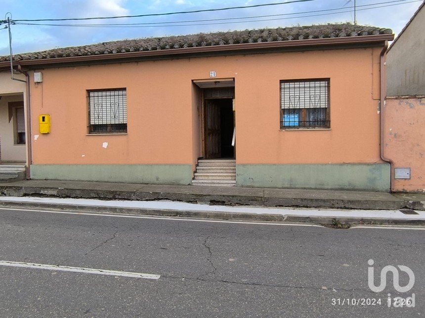 Casa 3 habitacions de 78 m² a San Millán de los Caballeros (24237)