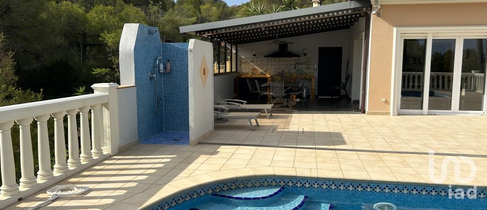 House 4 bedrooms of 326 m² in Dénia (03700)