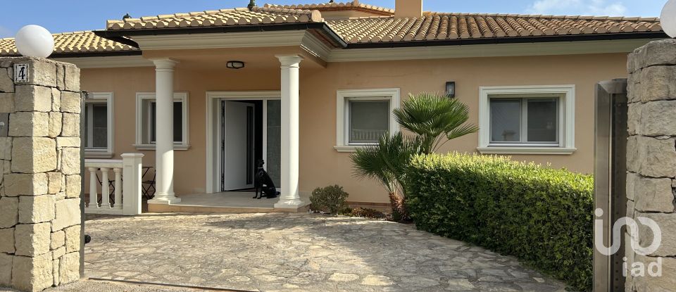 House 4 bedrooms of 326 m² in Dénia (03700)