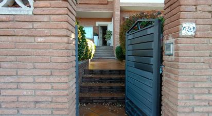 House 5 bedrooms of 330 m² in Llinars del Vallès (08450)