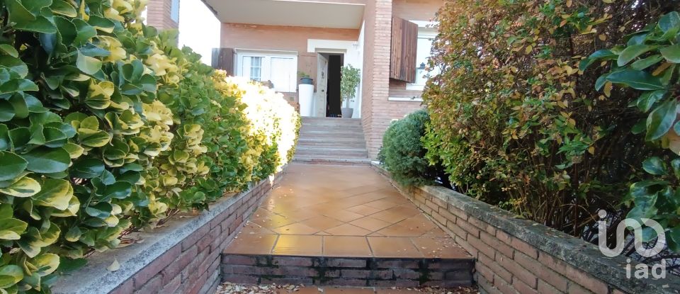 House 5 bedrooms of 330 m² in Llinars del Vallès (08450)