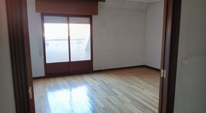 Pis 4 habitacions de 155 m² a La Bañeza (24750)