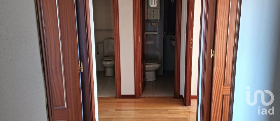 Pis 4 habitacions de 155 m² a La Bañeza (24750)