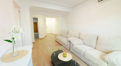 Pis 3 habitacions de 94 m² a Alicante/Alacant (03014)