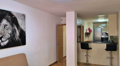 Pis 3 habitacions de 94 m² a Torrevieja (03188)