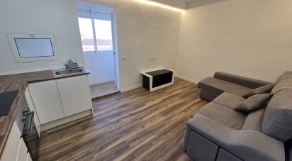 Pis 3 habitacions de 60 m² a Sabadell (08207)