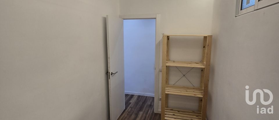 Pis 3 habitacions de 60 m² a Sabadell (08207)