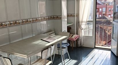 Appartement 3 chambres de 118 m² à La Bañeza (24750)