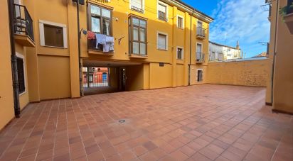 Appartement 2 chambres de 84 m² à Mansilla de las Mulas (24210)