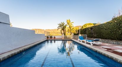 House 4 bedrooms of 253 m² in Badalona (08916)