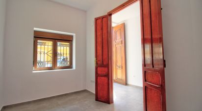 Casa 5 habitacions de 197 m² a Benidoleig (03759)