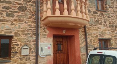 Maison 6 chambres de 188 m² à Alija del Infantado (24761)