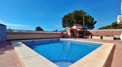 Casa 7 habitacions de 466 m² a Colonia Escandinavia / Escandinavia (03580)