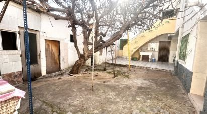 Casa 8 habitacions de 180 m² a Velilla de San Antonio (28891)