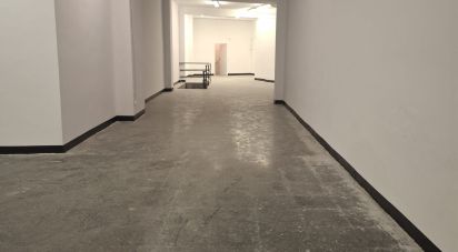 Tienda / local comercial de 301 m² en Barcelona (08015)
