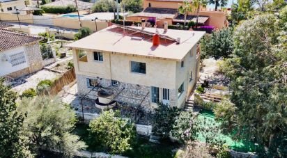 House 2 bedrooms of 160 m² in Coveta Fuma (03560)