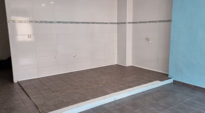 Boutique/Local commercial de 83 m² à Sax (03630)