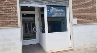 Boutique/Local commercial de 83 m² à Sax (03630)