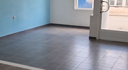 Boutique/Local commercial de 83 m² à Sax (03630)