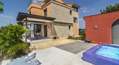 House 5 bedrooms of 588 m² in Sant Pere de Ribes (08810)