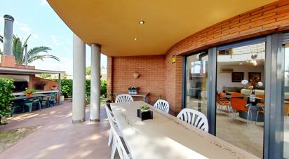 Casa 6 habitacions de 203 m² a Roda de Bara (43883)