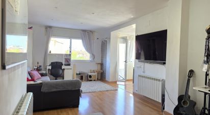 Appartement 4 chambres de 104 m² à Cerdanyola del Vallès (08290)