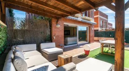 Casa 4 habitacions de 372 m² a Sant Andreu de Llavaneres (08392)