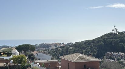 Casa 4 habitacions de 372 m² a Sant Andreu de Llavaneres (08392)