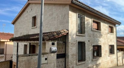 Cottage 4 bedrooms of 422 m² in Ciudad Rodrigo (37500)